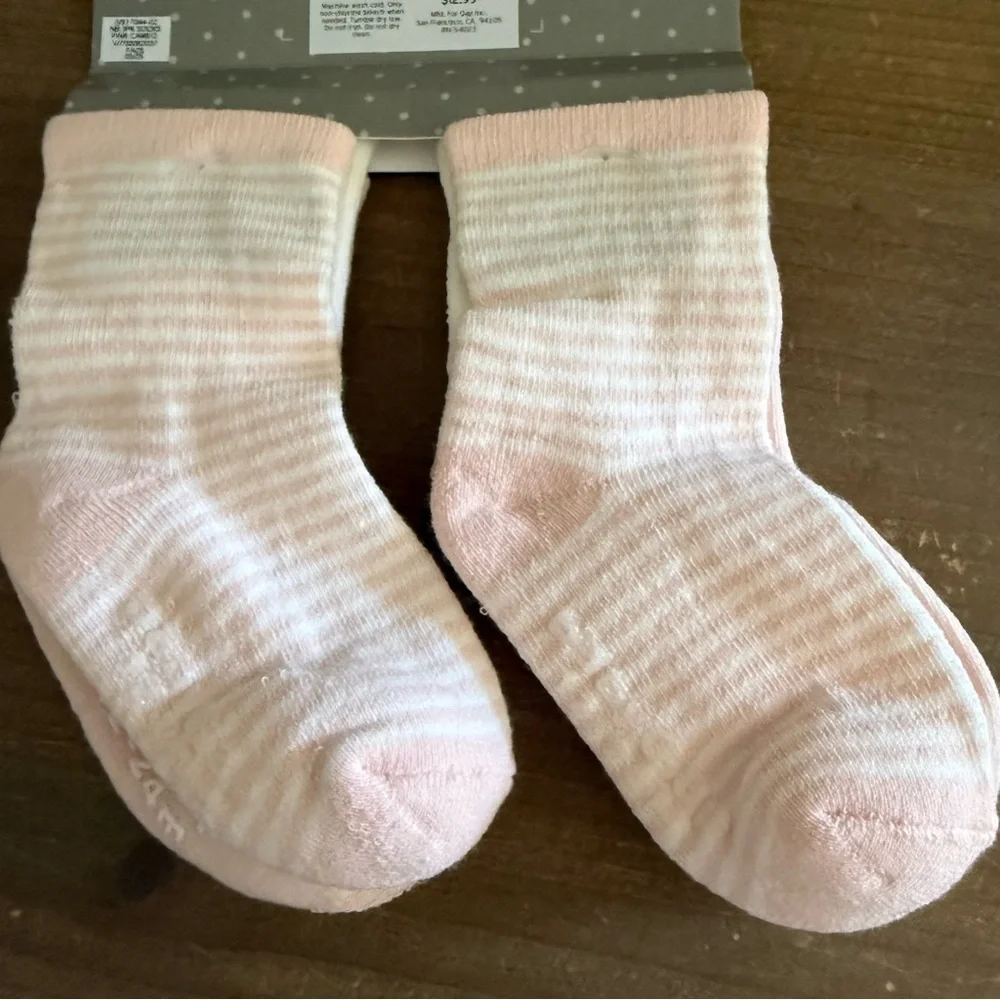 NWT Baby Gap bear stripe pink white Socks 3-pack 12-24months